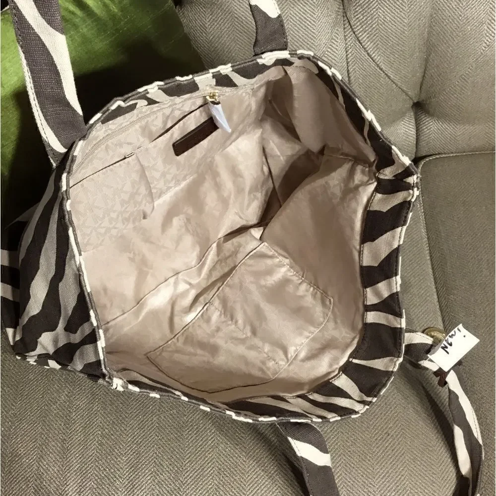 MICHAEL KORS CANVAS TOTE LAPTOP VACATION TRAVEL WORK SCHOOL. LIKE NEW
